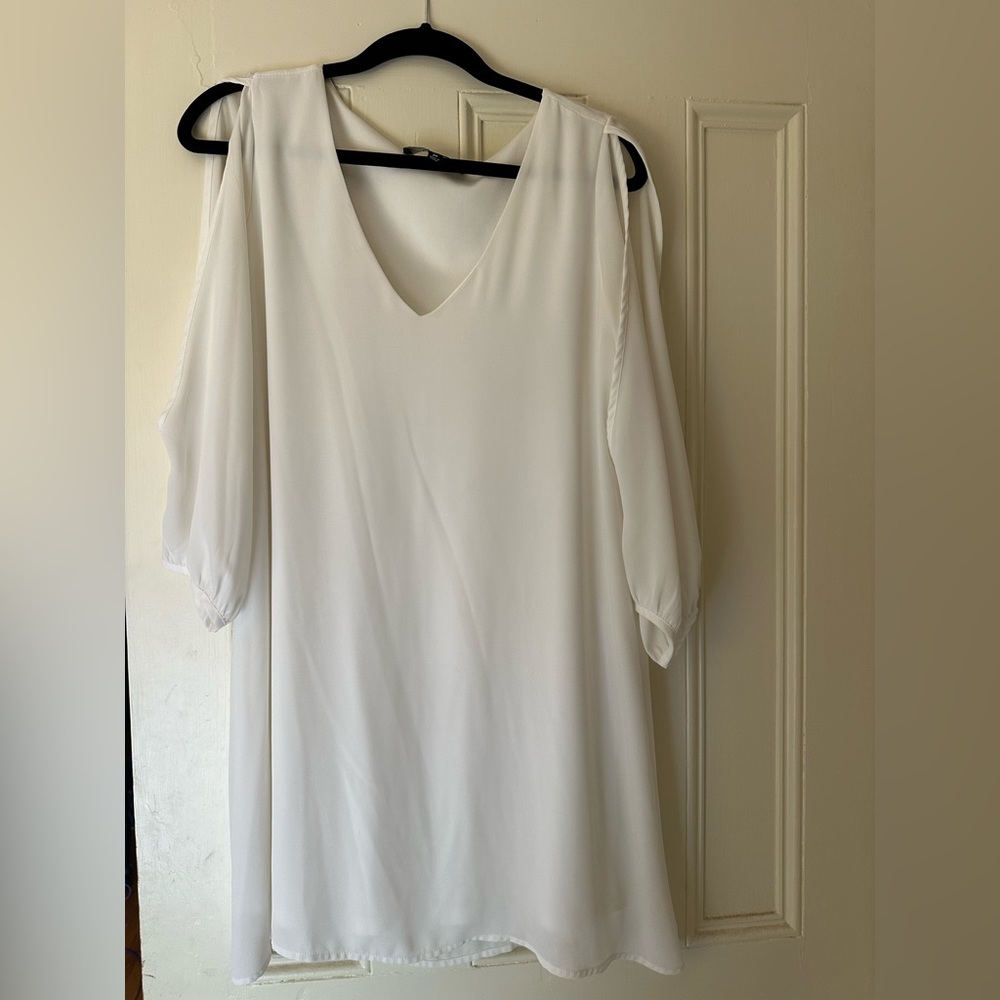 White Lulus dress